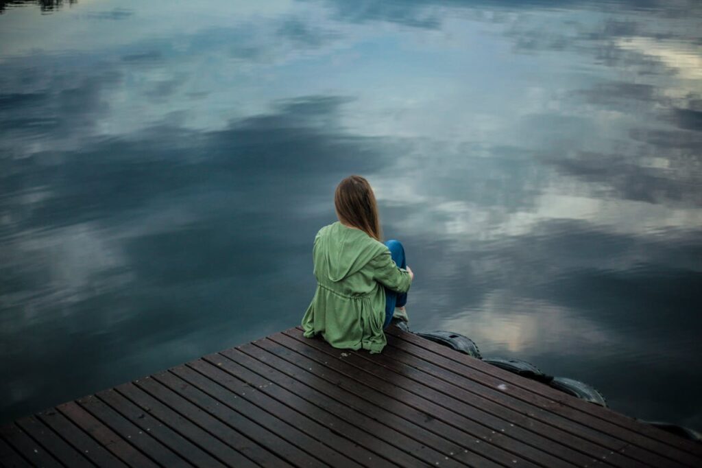 9 Best Anxiety Treatments: Symptoms, Medications & Calming Techniques